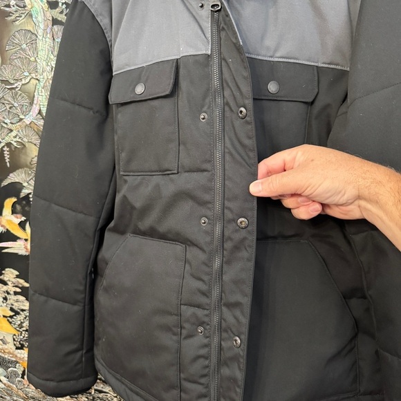 Levi’s Men’s M Black Gray Puffer Jacket Sherpa Collar Lined Winter Coat - Picture 7 of 11